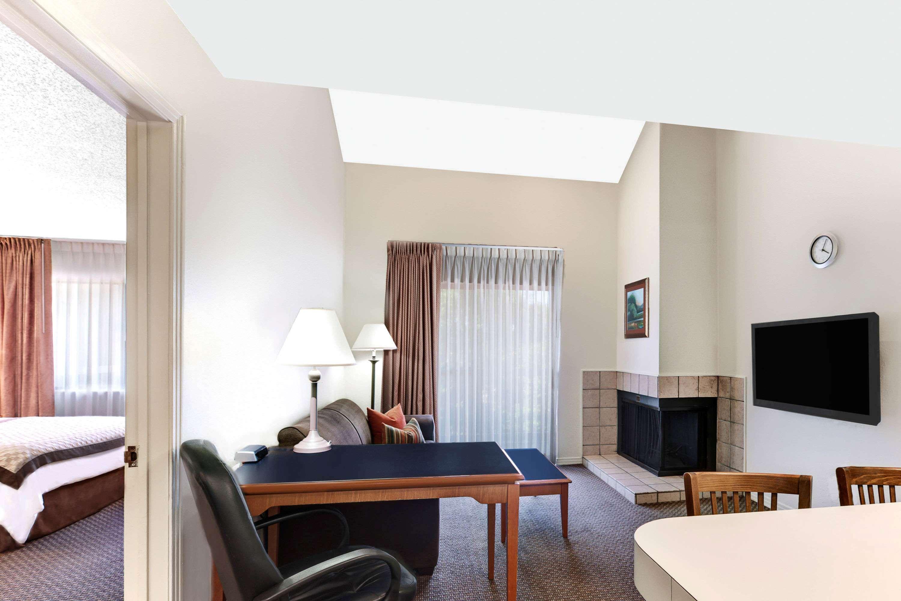 Value Suites Extended Stay - Arlington Ngoại thất bức ảnh