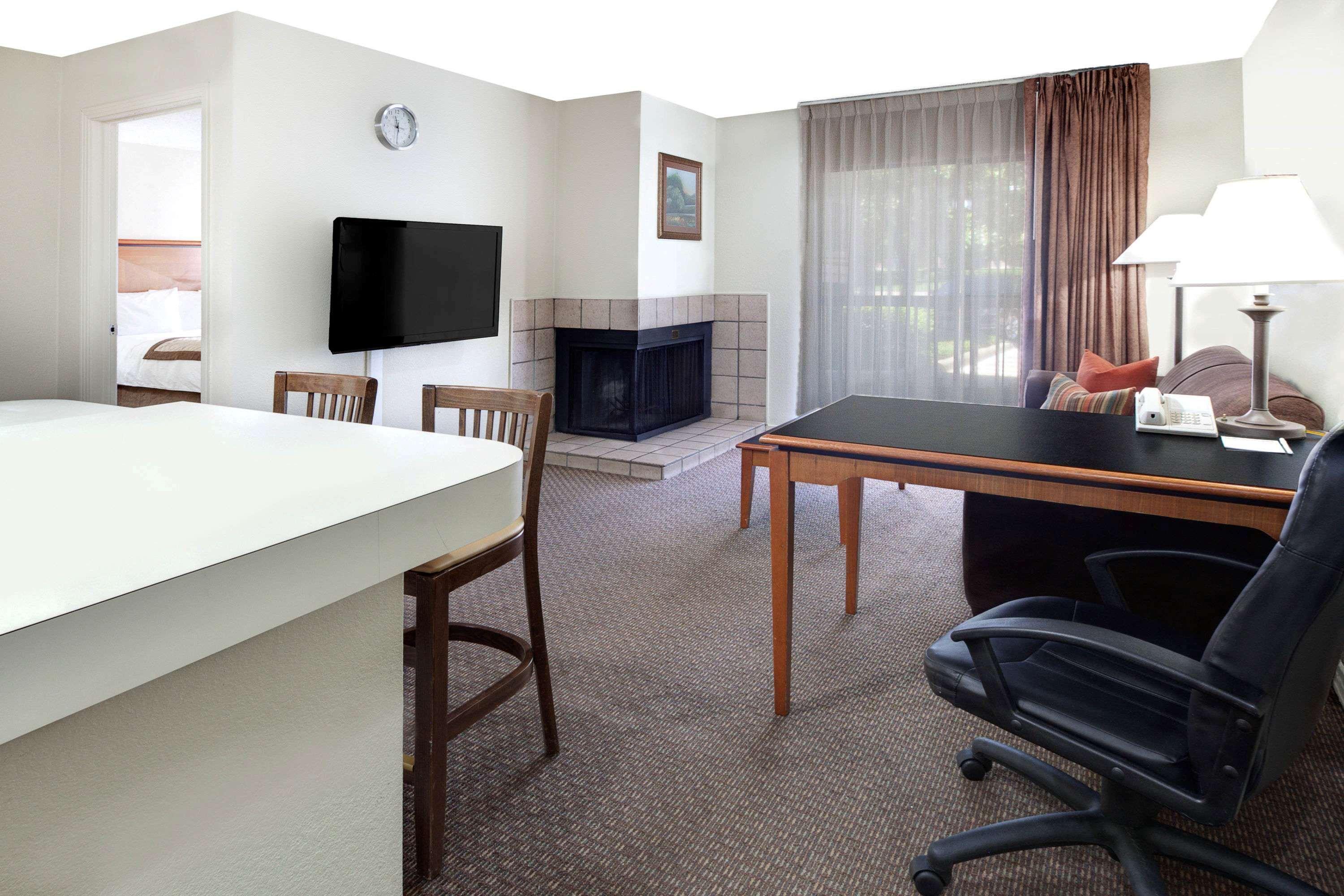 Value Suites Extended Stay - Arlington Ngoại thất bức ảnh